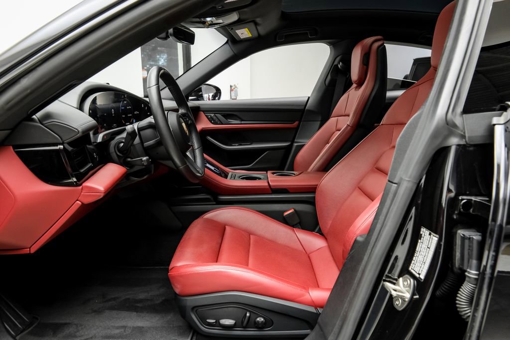 Used 2024 Porsche Taycan 4S AWD/4WD image 7