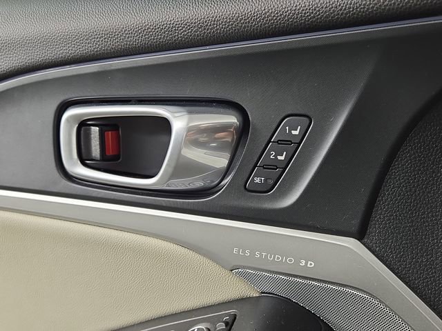 Used 2023 Acura Integra A-Spec image 28