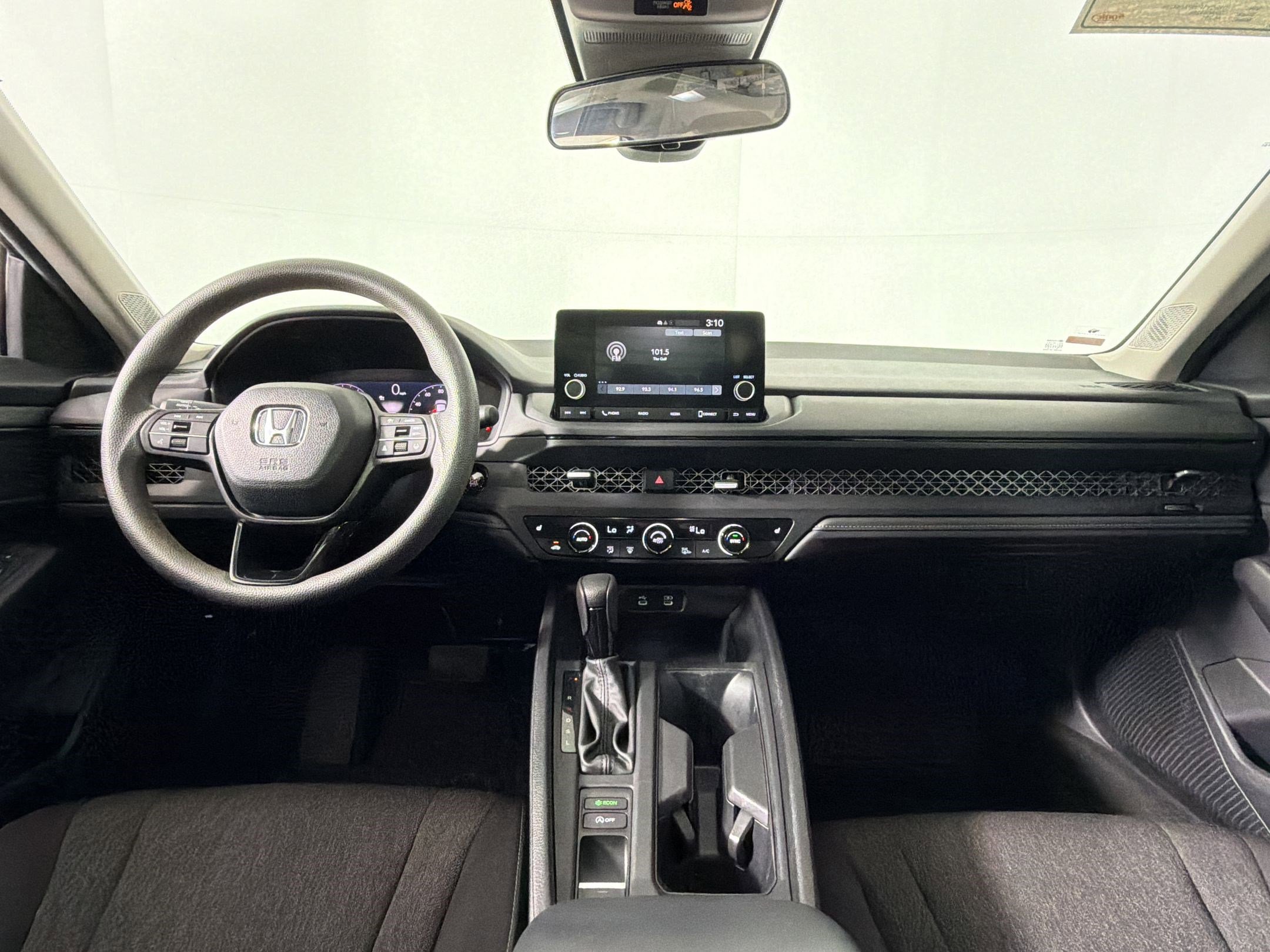 Used 2023 Honda Accord EX image 17