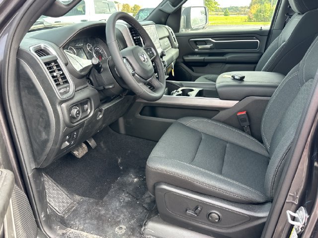 New 2027 RAM 1500 Big Horn w/ Night Edition AWD/4WD image 10