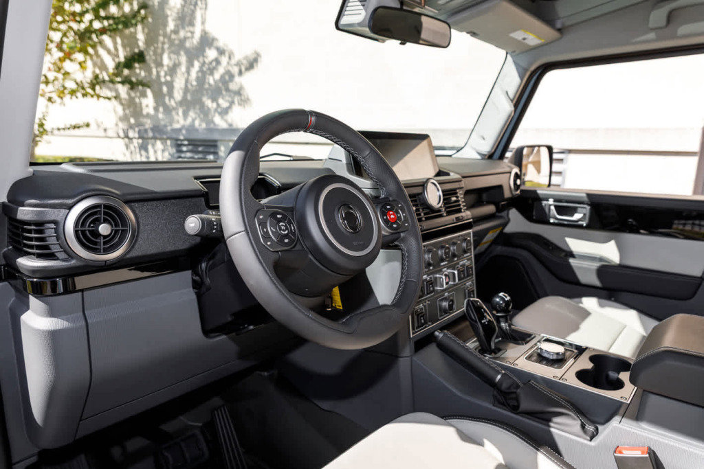 New 2025 INEOS Grenadier Fieldmaster Edition image 3