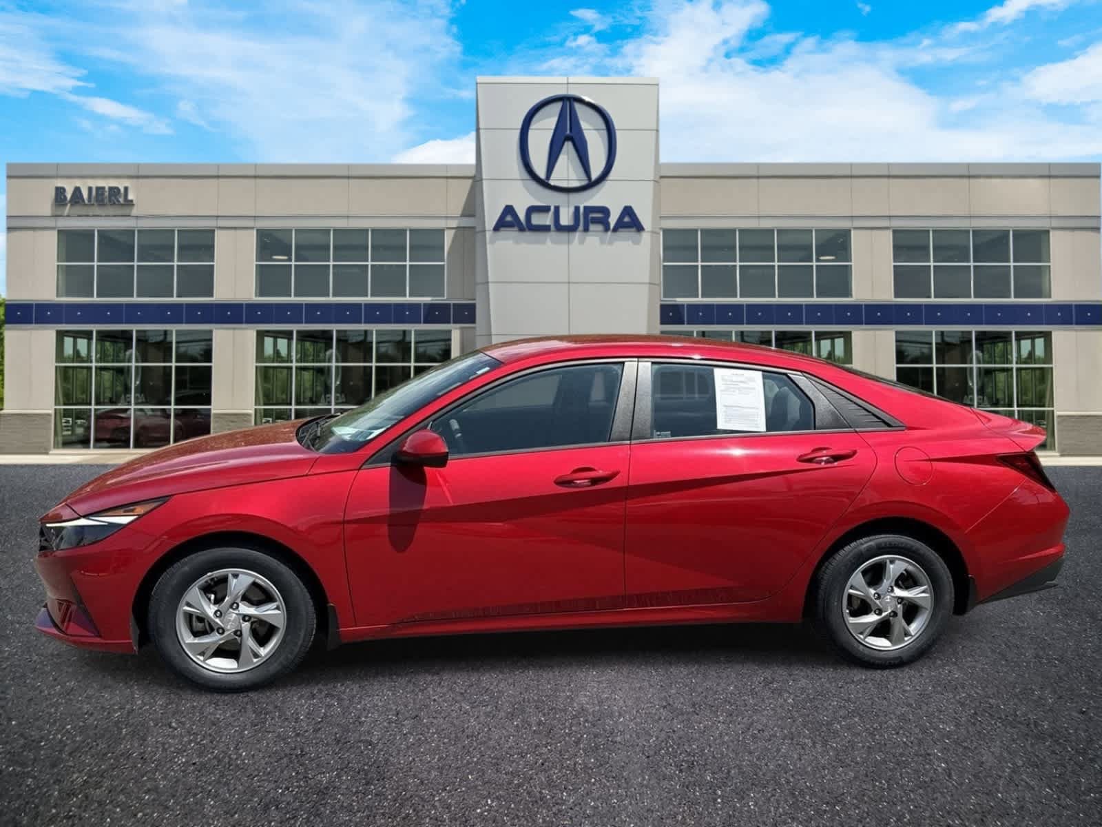 Used 2023 Hyundai Elantra SE FWD image 2