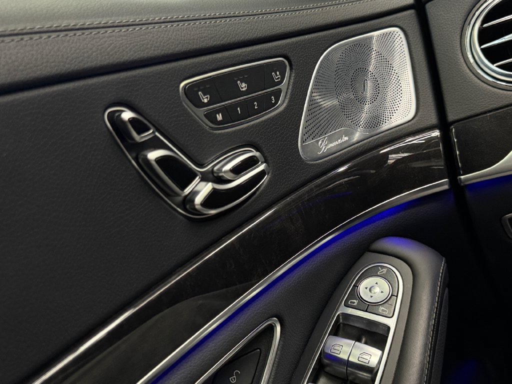 Used 2020 Mercedes-Benz S 560 Sedan image 20