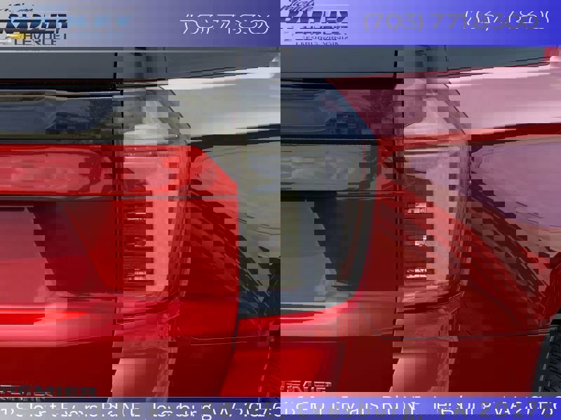 New 2026 Chevrolet Suburban Premier image 13