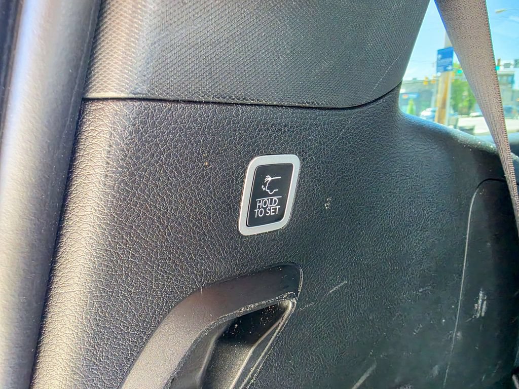 Used 2024 Jeep Wagoneer Series II w/ Flexible Seating Group AWD/4WD image 14