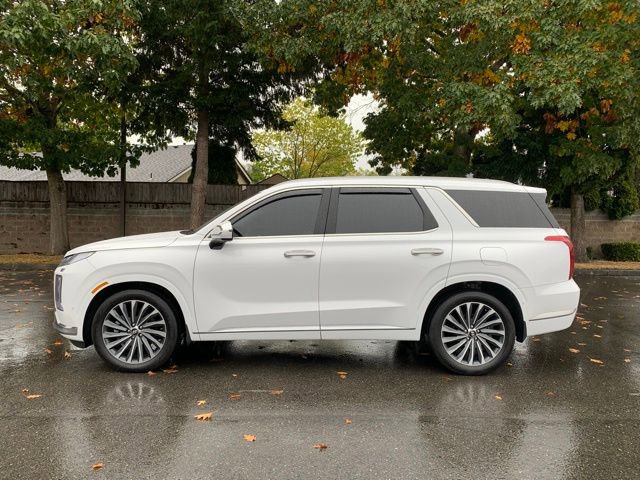 Used 2025 Hyundai Palisade Calligraphy AWD/4WD image 2
