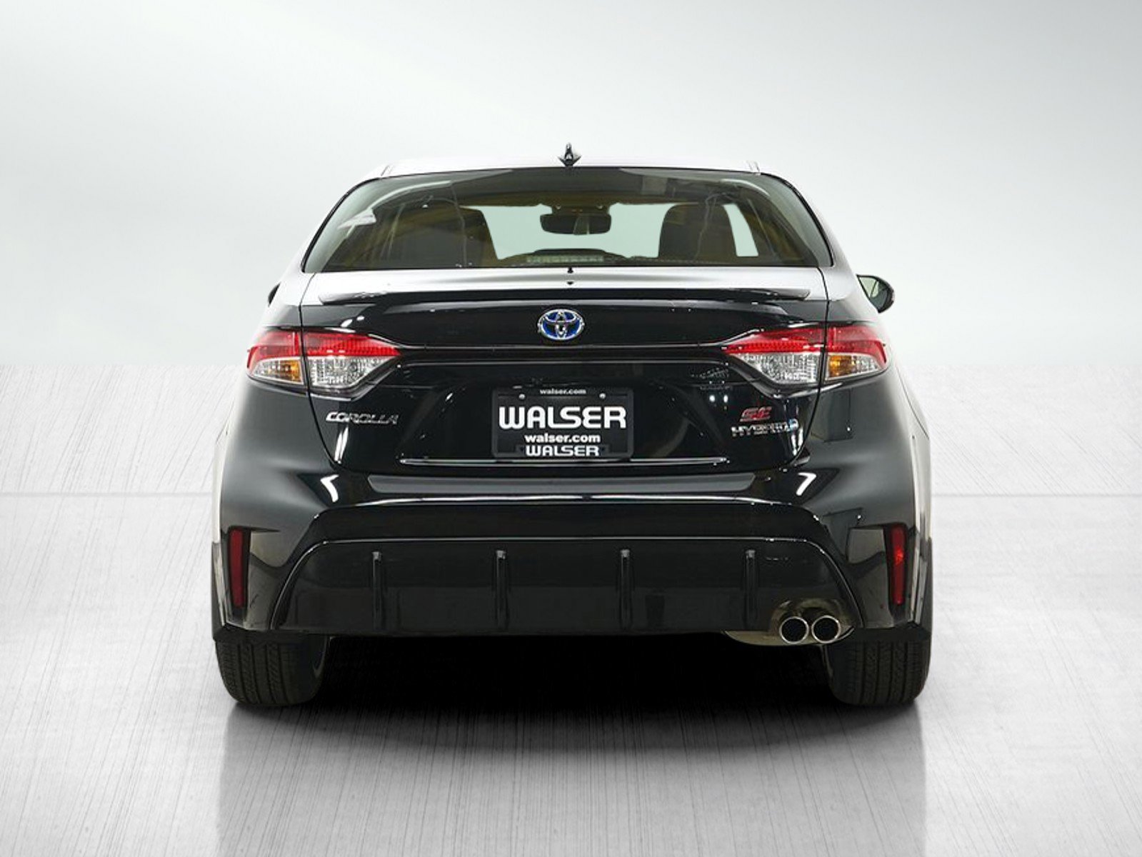 Used 2024 Toyota Corolla SE w/ SE Package image 4