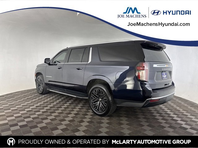 Used 2023 Chevrolet Suburban LT w/ LT Signature Plus Package image 9