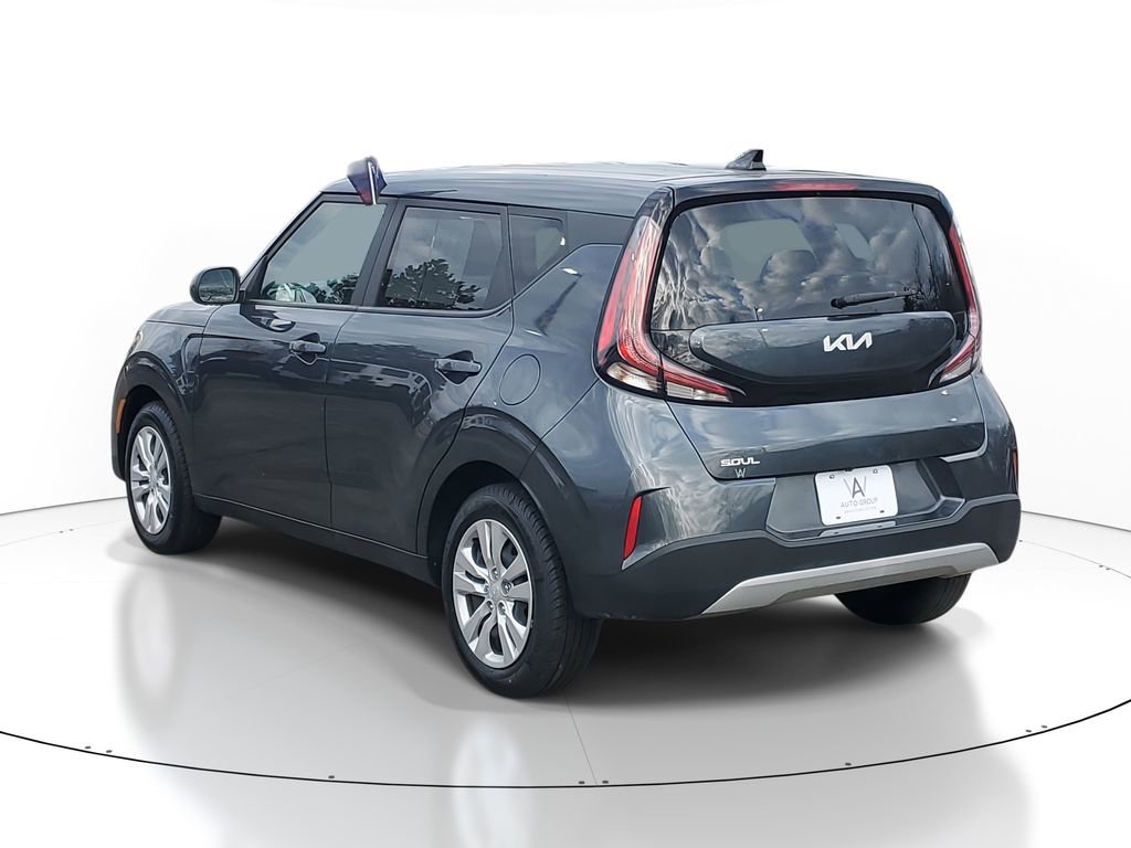Certified 2023 Kia Soul LX image 3