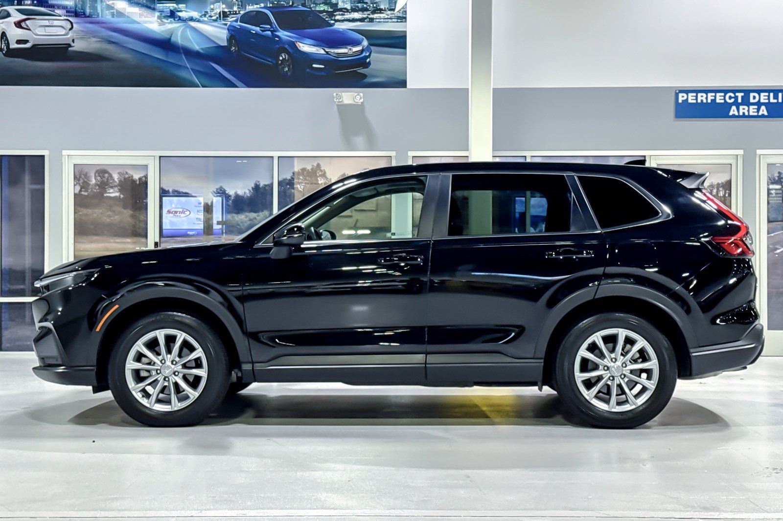 Used 2025 Honda CR-V EX-L image 2
