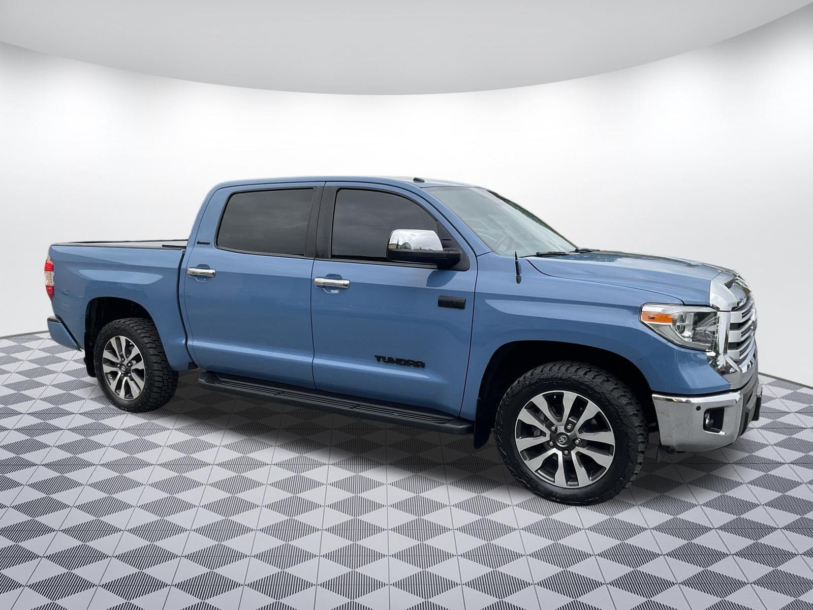 Used 2019 Toyota Tundra Limited w/ Limited Premium Package