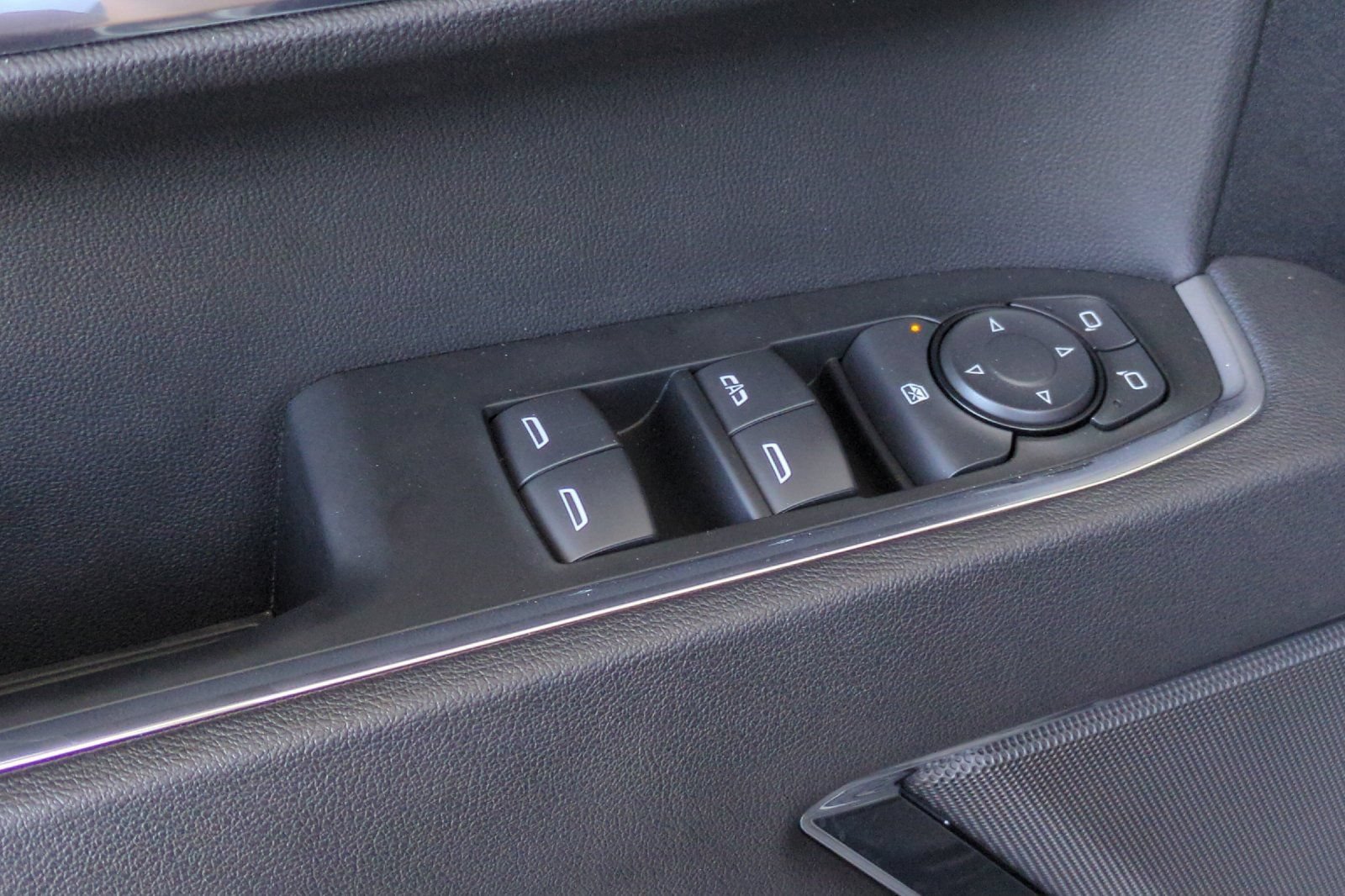 Used 2025 GMC Sierra 1500 Elevation AWD/4WD image 11