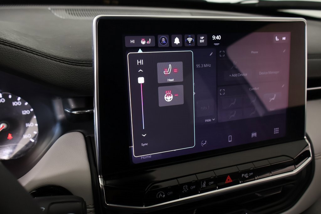 Used 2024 Jeep Compass Limited image 7