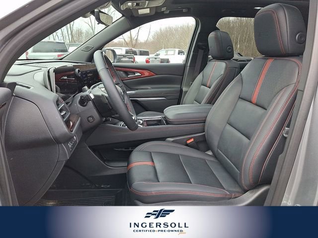 Used 2025 Chevrolet Traverse RS w/ LPO, Floor Liner Package image 2