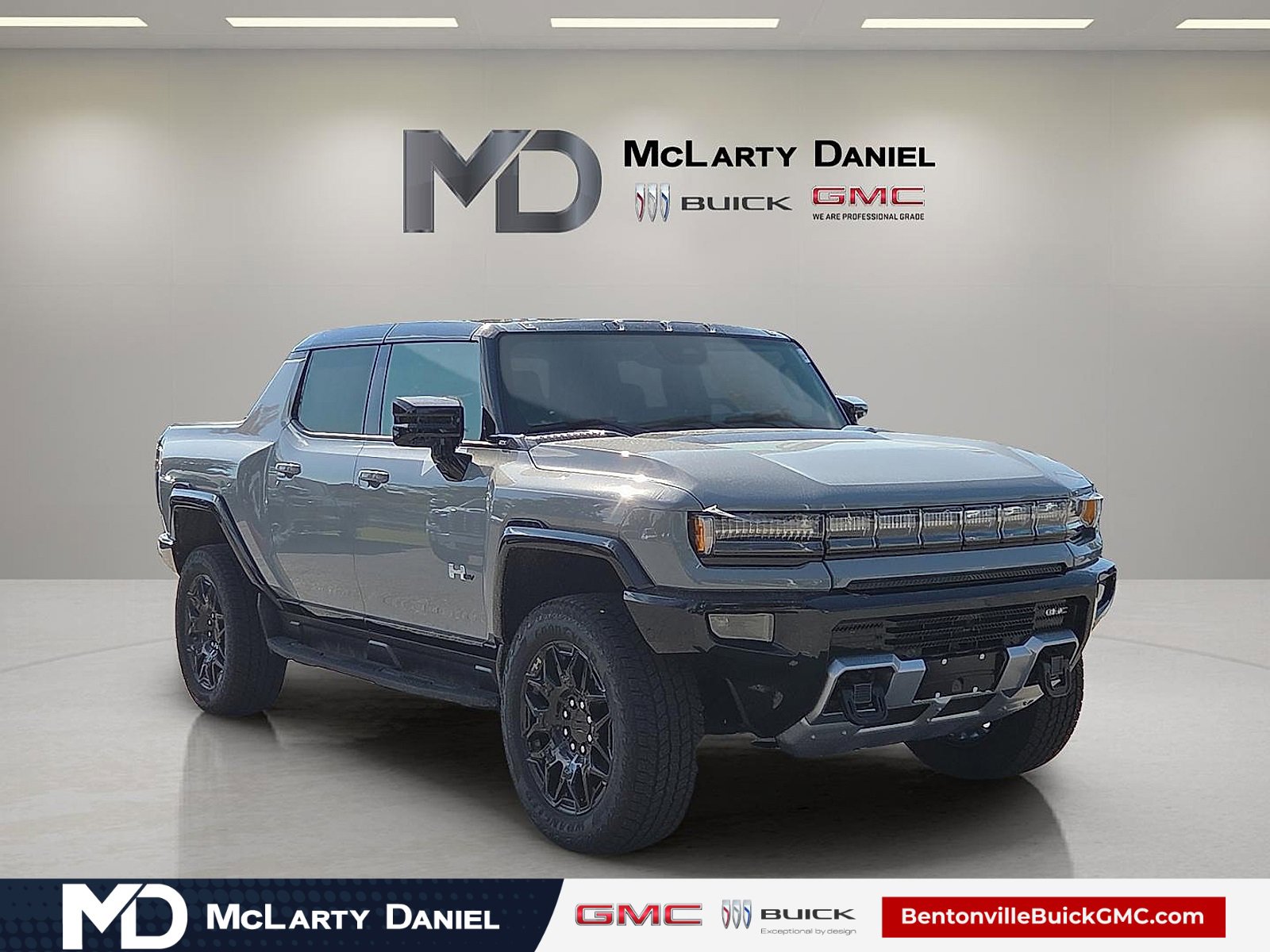 New 2026 GMC Hummer EV 4x4 Crew Cab w/ LPO, Dark Essentials Package video 1