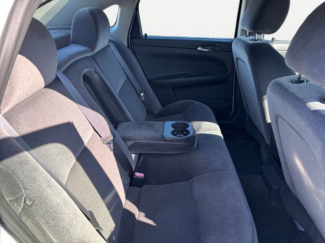 Used 2015 Chevrolet Impala LT w/ LT Sunroof Package image 22