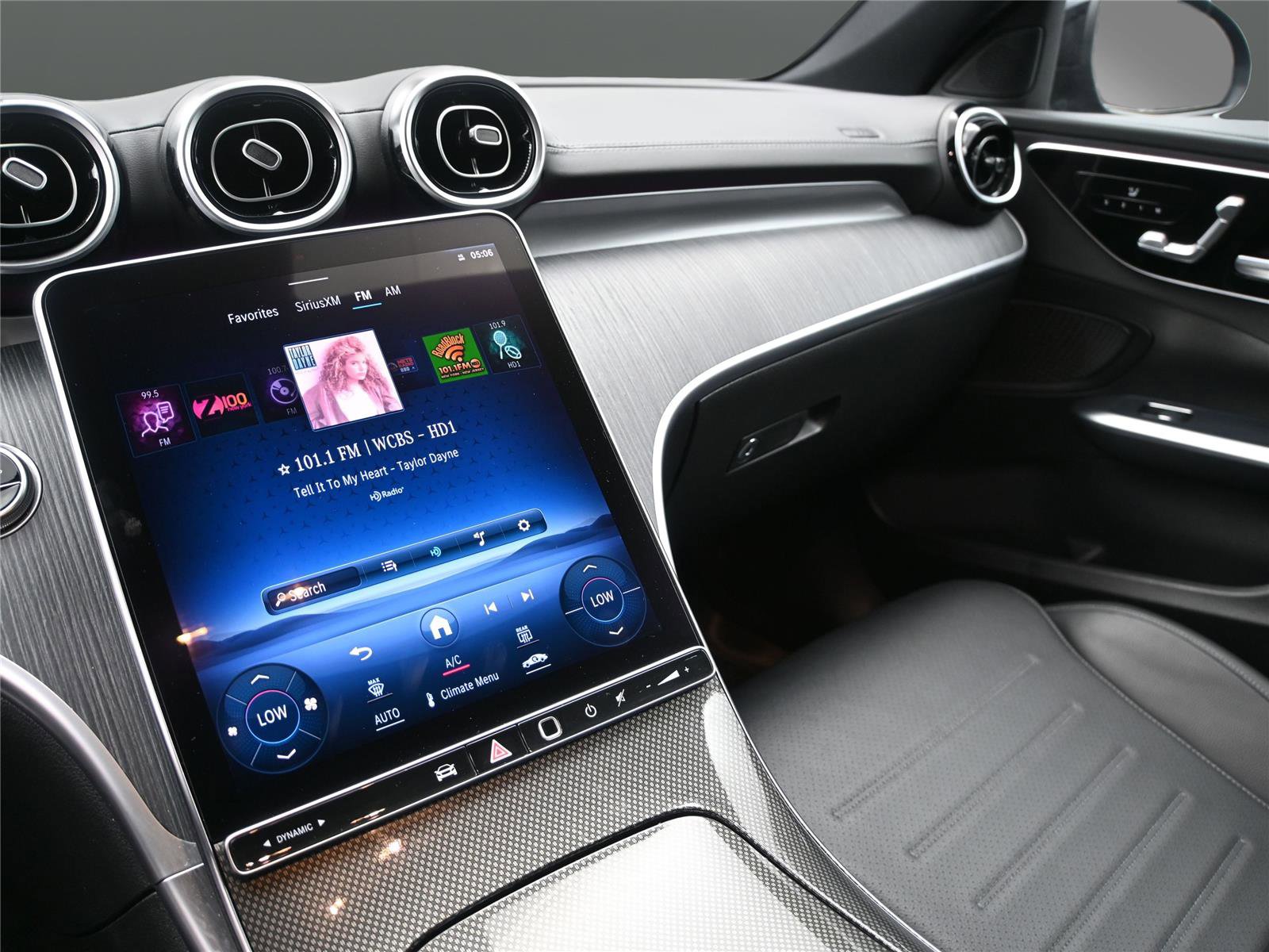 Used 2023 Mercedes-Benz C 300 4MATIC Sedan image 6