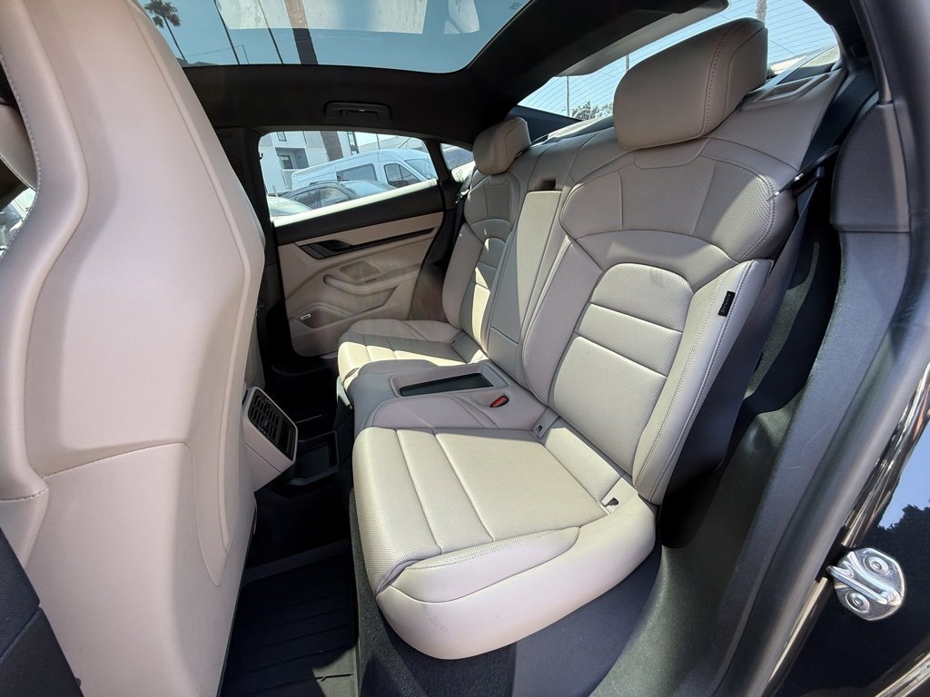 Used 2022 Porsche Taycan 4S image 14