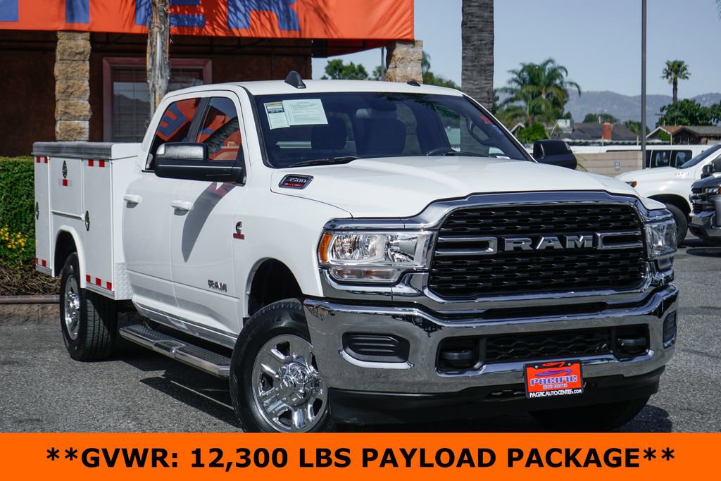 Used 2022 RAM 3500 Big Horn image 2