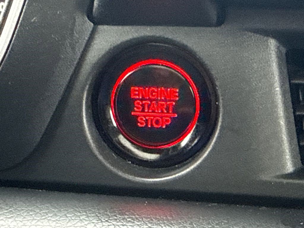 Certified 2023 Honda Pilot Elite image 30