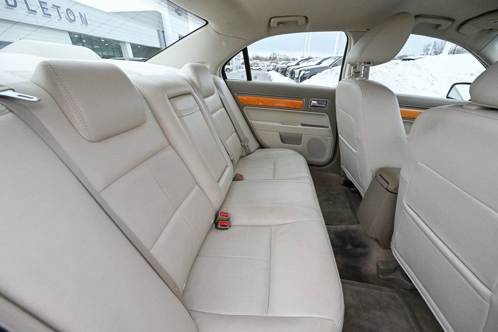 Used 2009 Lincoln MKZ image 27