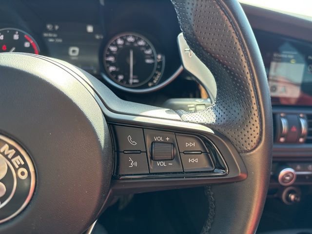 Used 2022 Alfa Romeo Giulia Veloce image 17