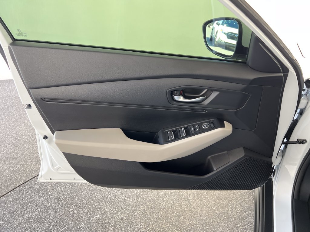 Used 2023 Honda Accord LX image 13