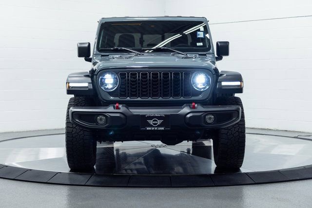 Used 2024 Jeep Gladiator Rubicon w/ Convenience Group image 5