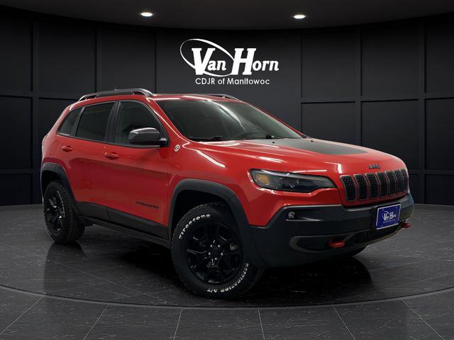 Used 2019 Jeep Cherokee Trailhawk image 2