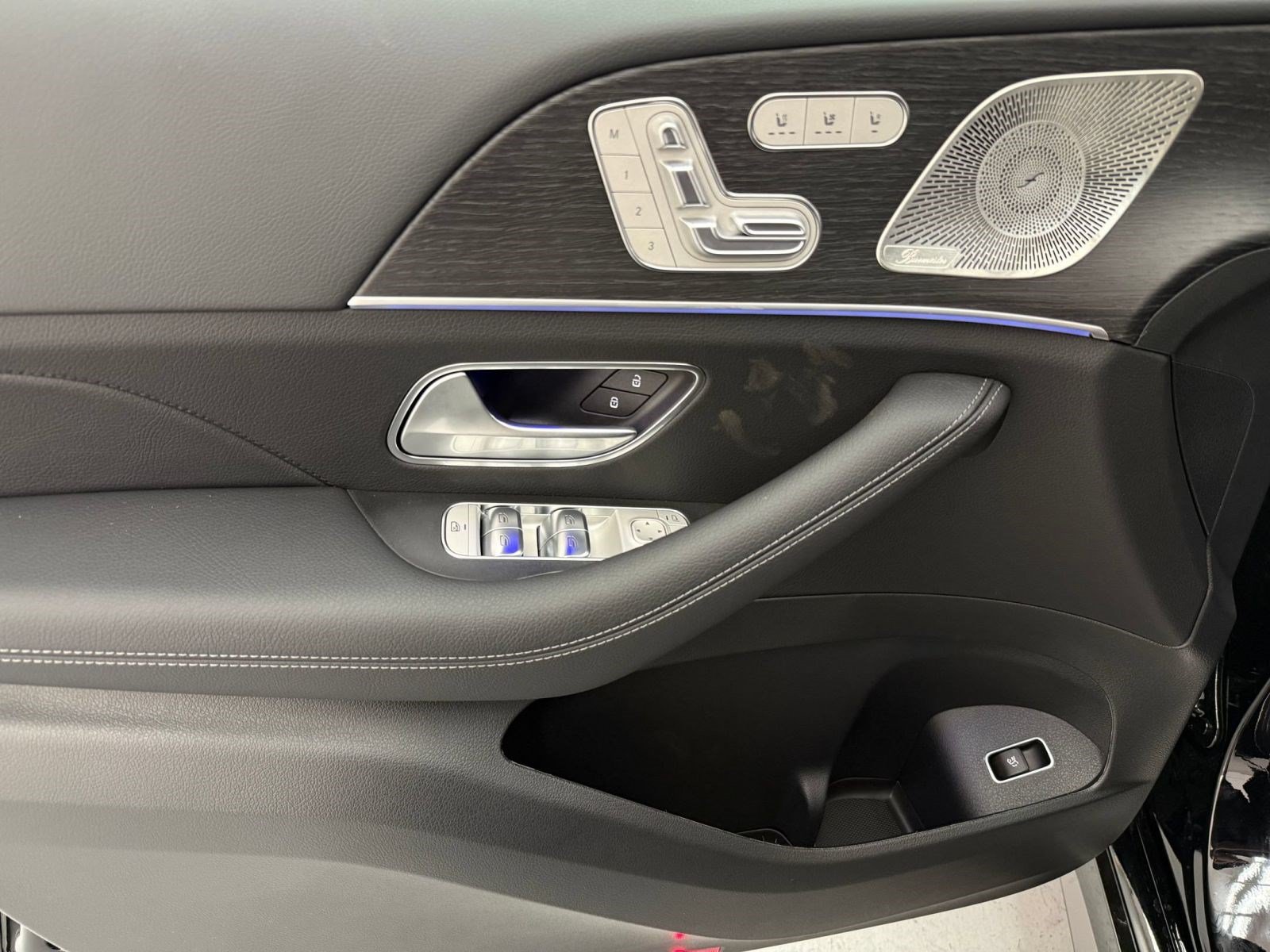 New 2026 Mercedes-Benz GLE 580 4MATIC image 11