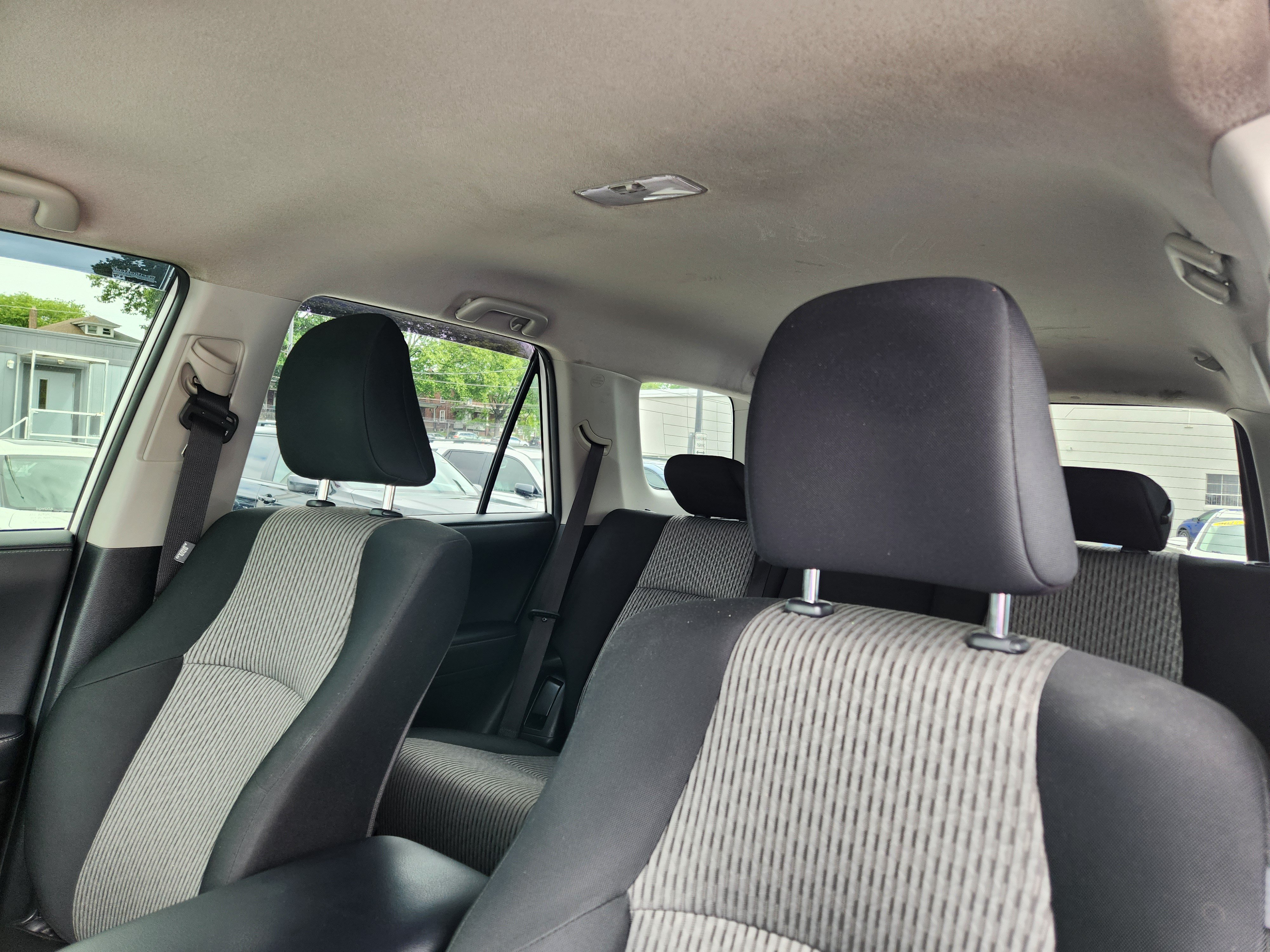 Used 2022 Toyota 4Runner SR5 AWD/4WD image 12