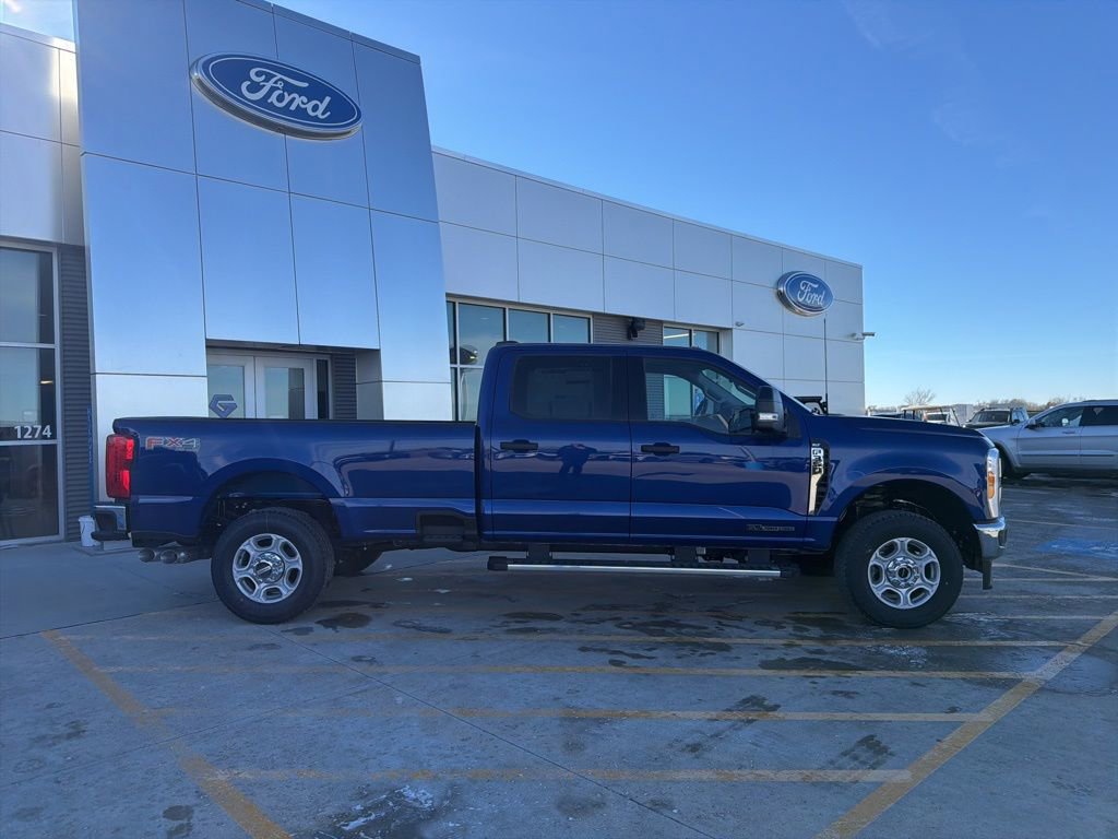 New 2026 Ford F350 XLT w/ FX4 Off-Road Package image 9