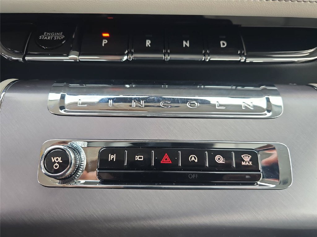 New 2027 Lincoln Aviator 2WD image 16