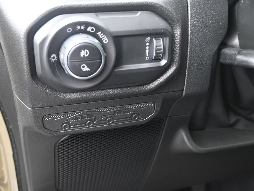 New 2026 Jeep Gladiator Sport AWD/4WD image 21