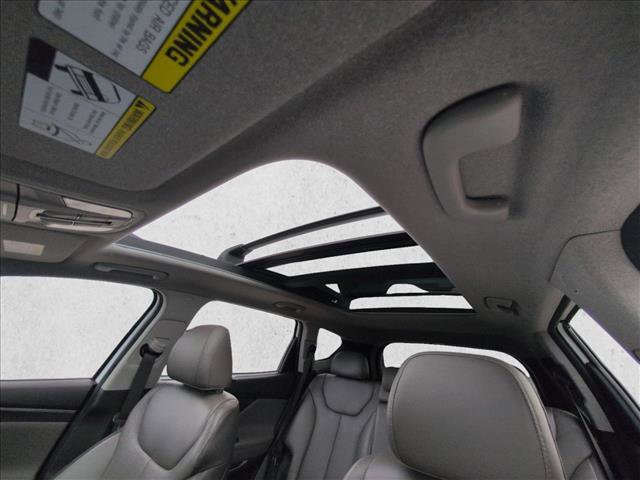 Used 2020 Hyundai Santa Fe Limited image 16