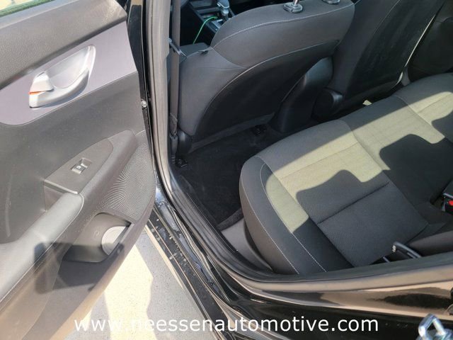 Used 2024 Kia Forte LXS FWD image 13