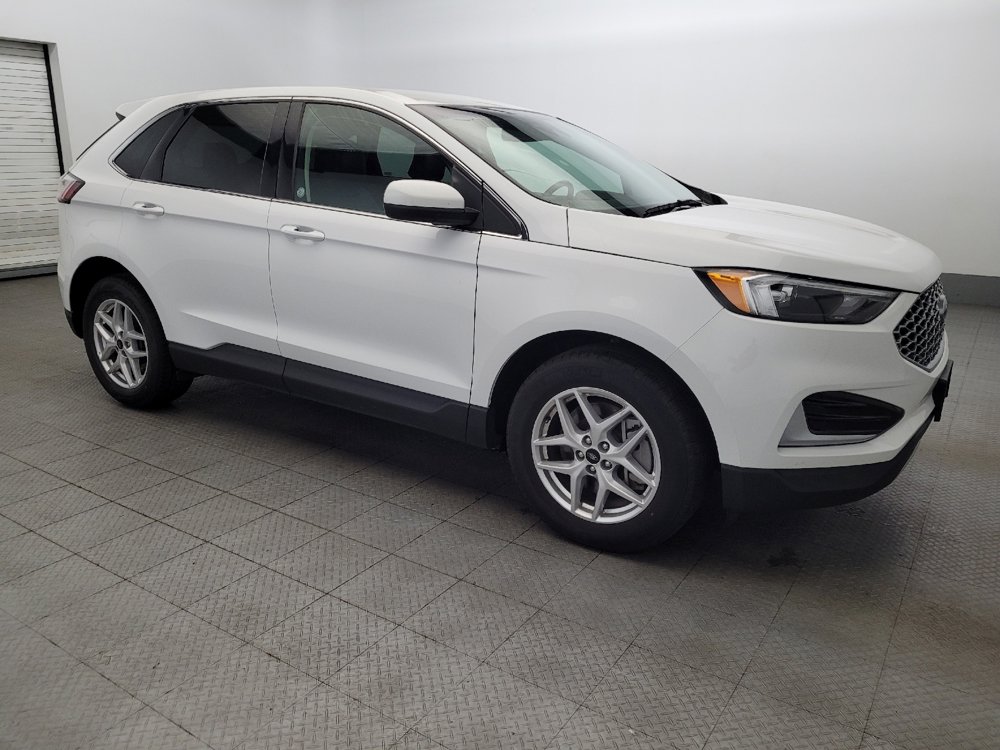 Used 2024 Ford Edge SEL image 11