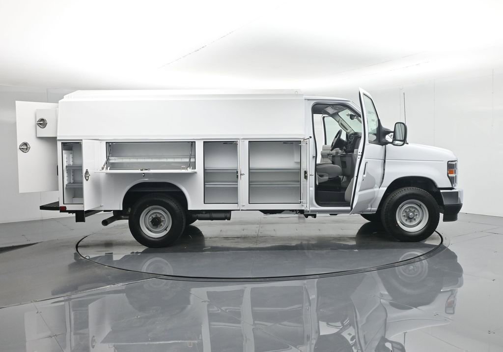 New 2026 Ford E-350 and Econoline 350 Super Duty w/ Power Equipment Group RWD image 34