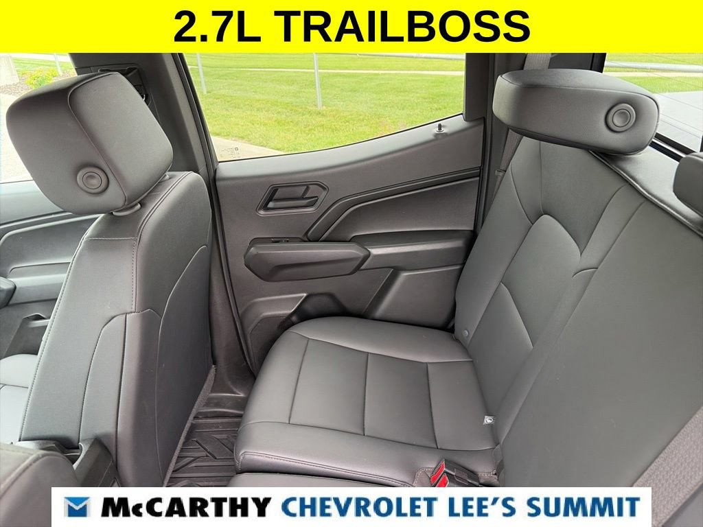 Used 2025 Chevrolet Colorado Trail Boss AWD/4WD image 47
