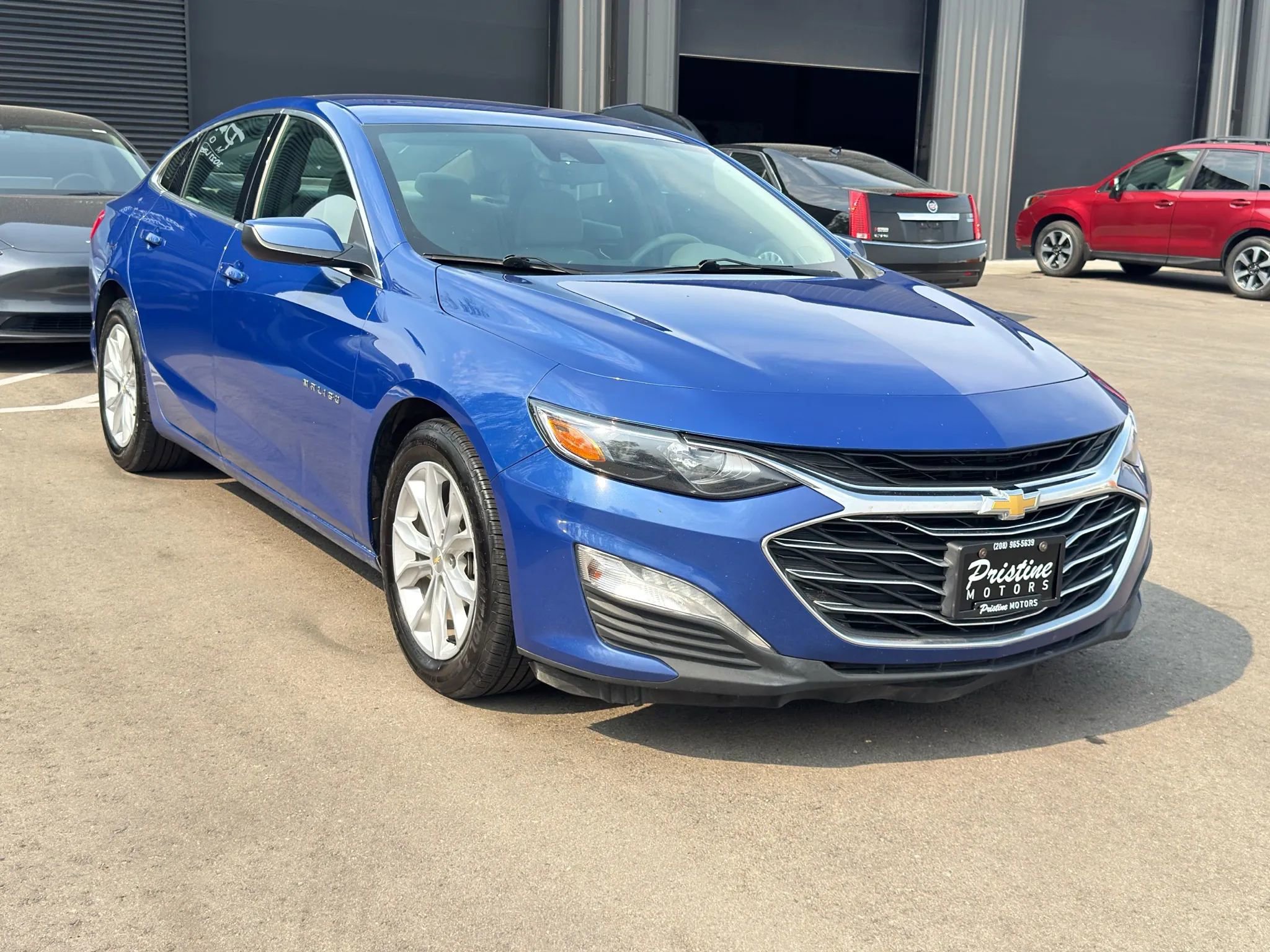 Used 2023 Chevrolet Malibu LT image 2