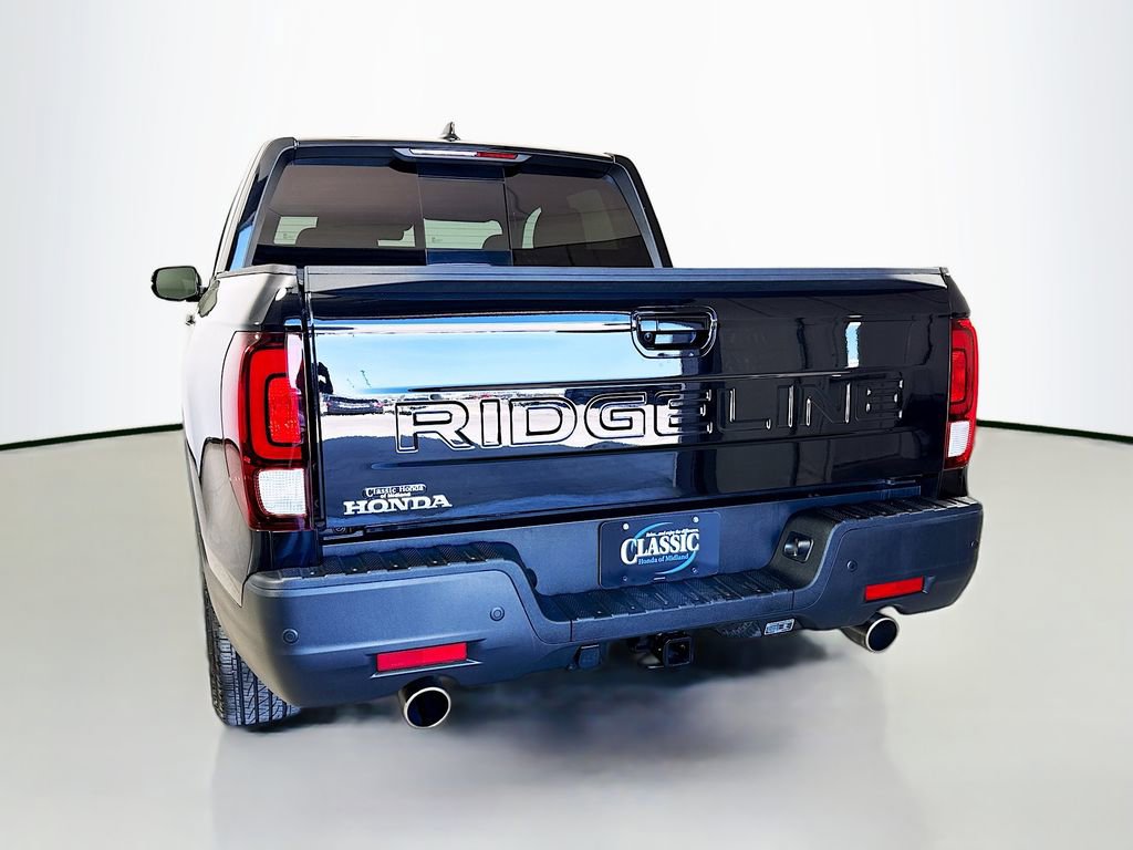 Used 2025 Honda Ridgeline Black Edition image 6