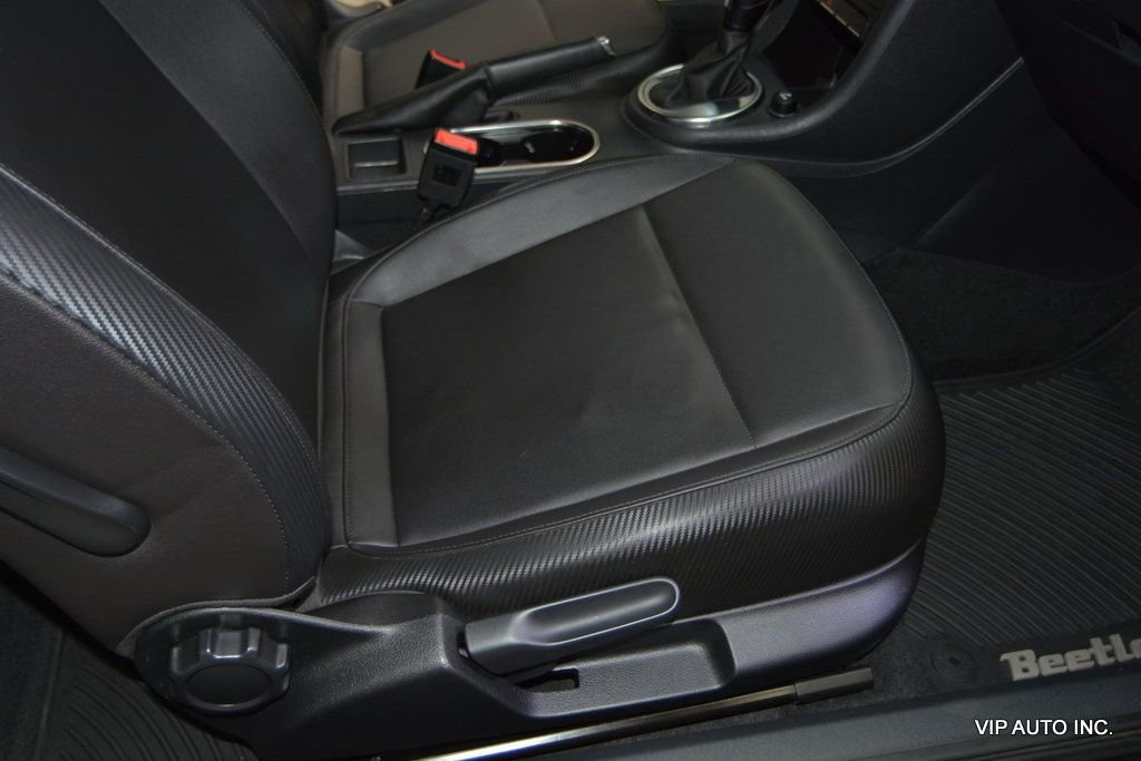 Used 2012 Volkswagen Beetle 2.5 image 16