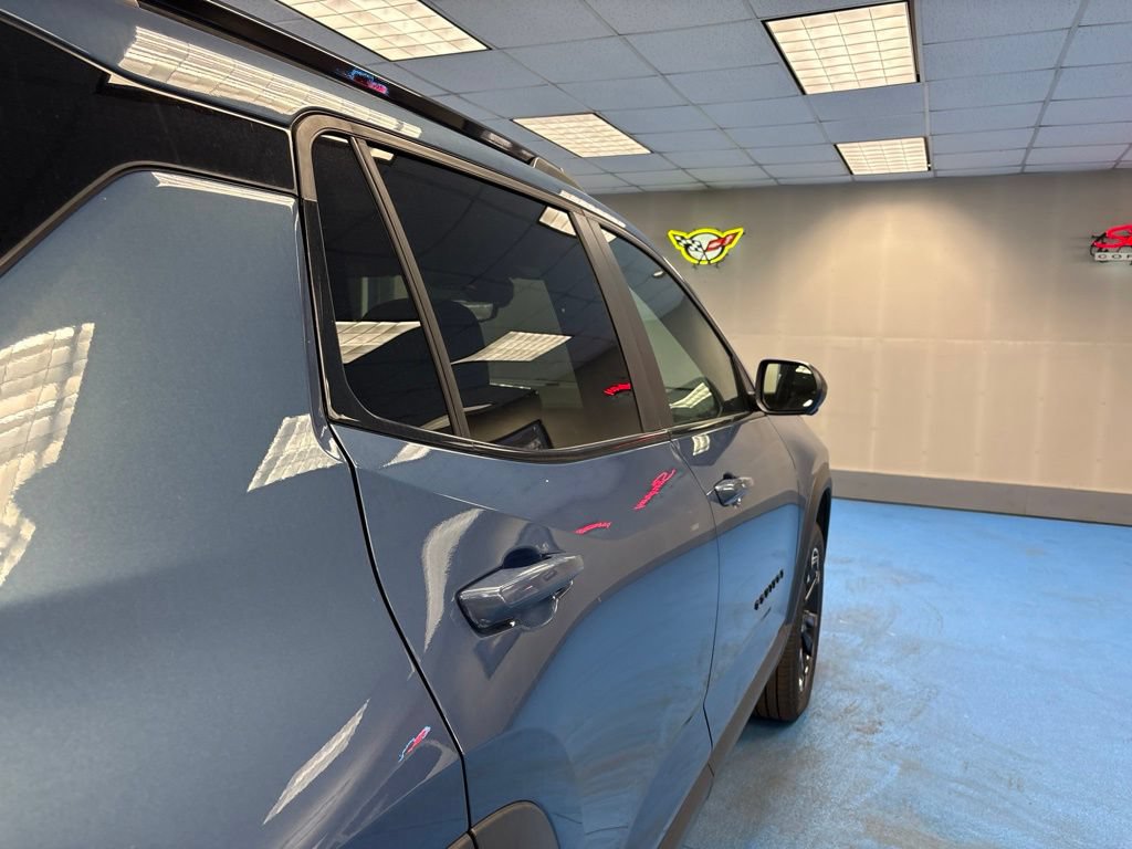 New 2026 Chevrolet Equinox RS w/ Convenience Package III FWD image 6