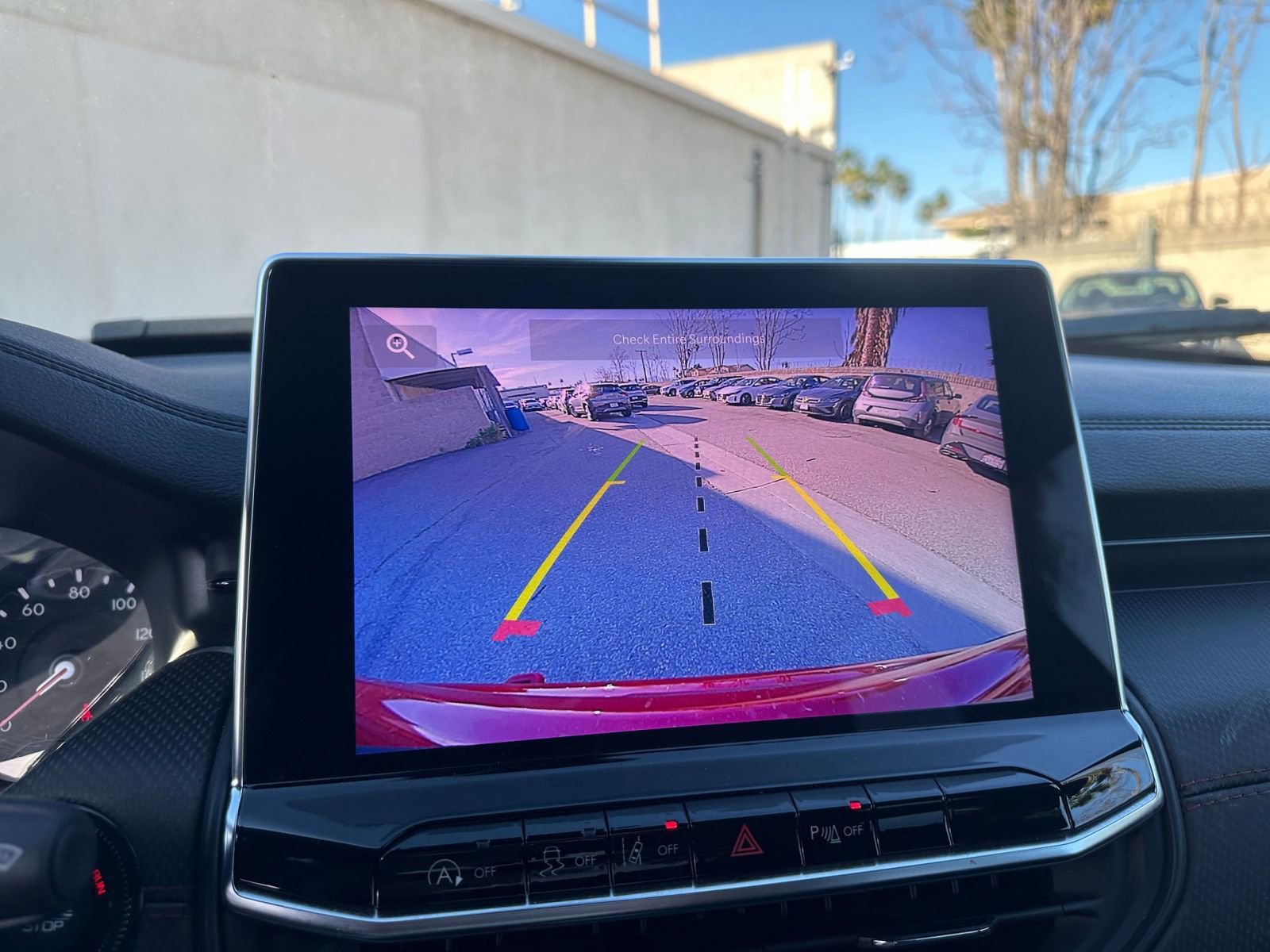 Used 2025 Jeep Compass Trailhawk AWD/4WD image 23