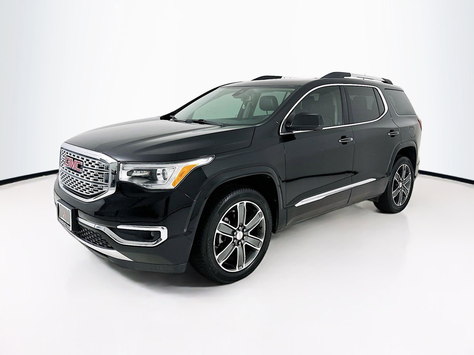 Used 2017 GMC Acadia Denali FWD image 3