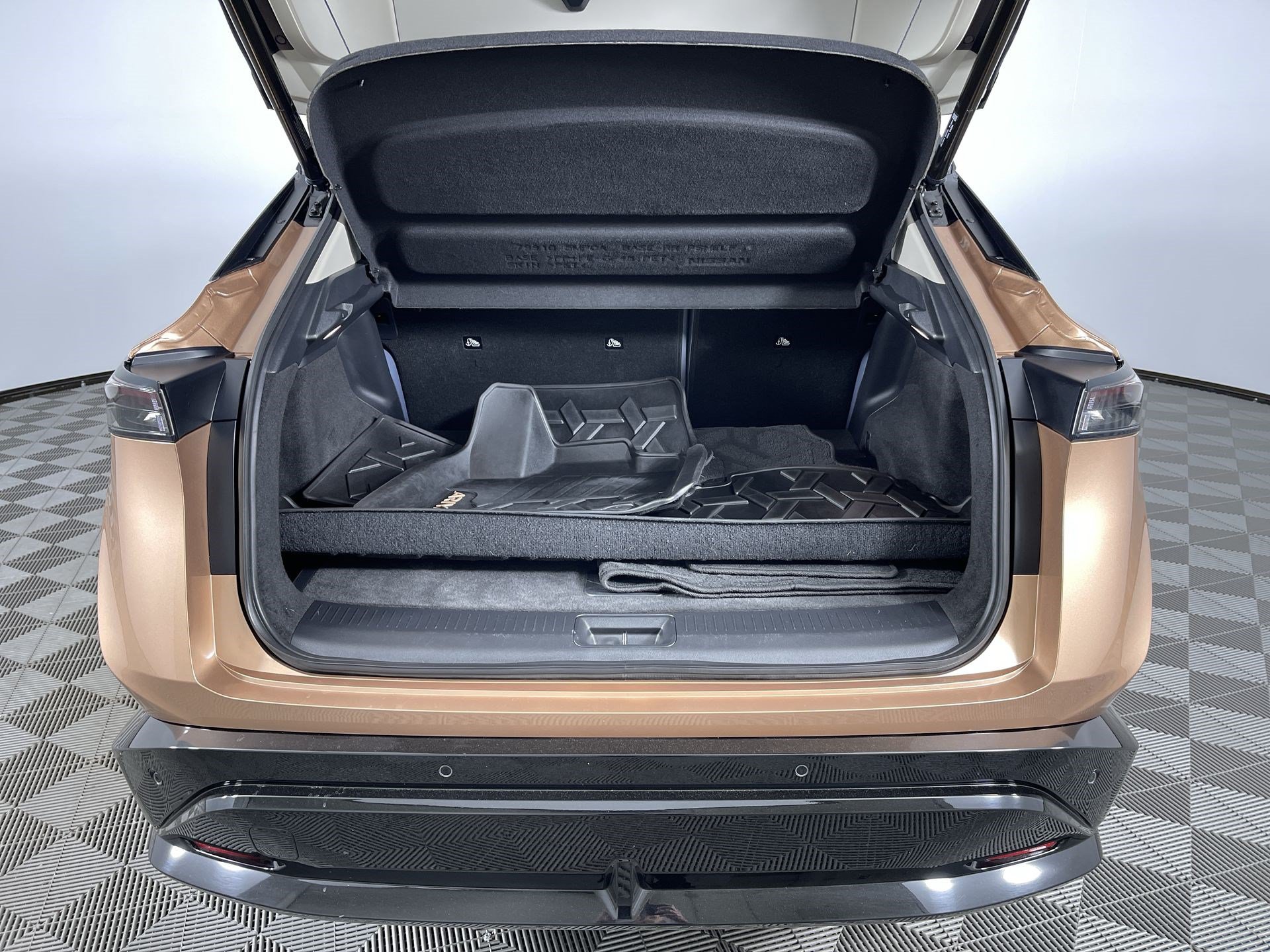 Certified 2024 Nissan Ariya AWD image 25
