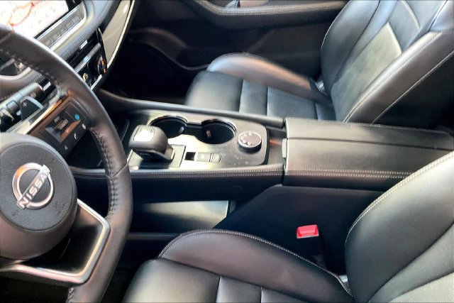 Used 2023 Nissan Rogue SL w/ SL Premium Package AWD/4WD image 13