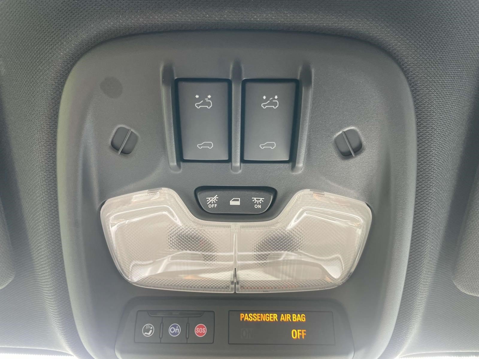 Used 2026 Chevrolet Colorado ZR2 w/ Technology Package AWD/4WD image 30