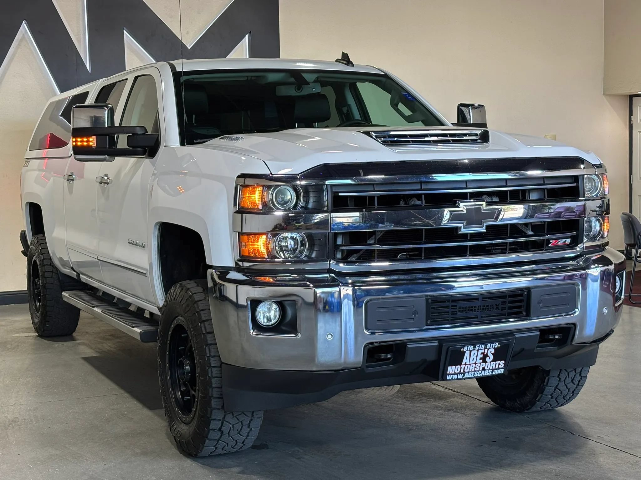 Used 2019 Chevrolet Silverado 2500 LTZ w/ Duramax Plus Package AWD/4WD image 3