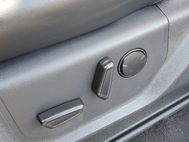 Used 2024 Ford Expedition XLT AWD/4WD image 9